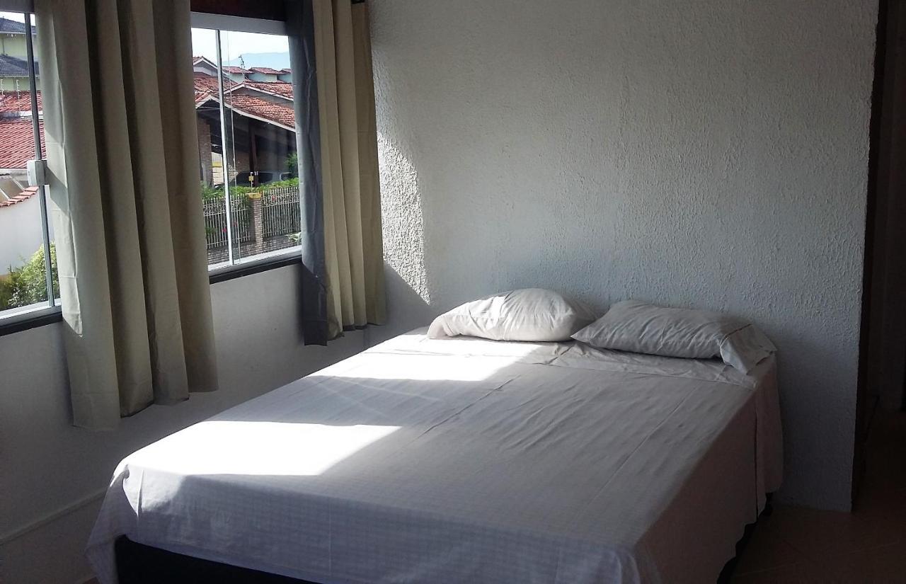 Hospedaria Do Khalifa Otel Caraguatatuba Dış mekan fotoğraf